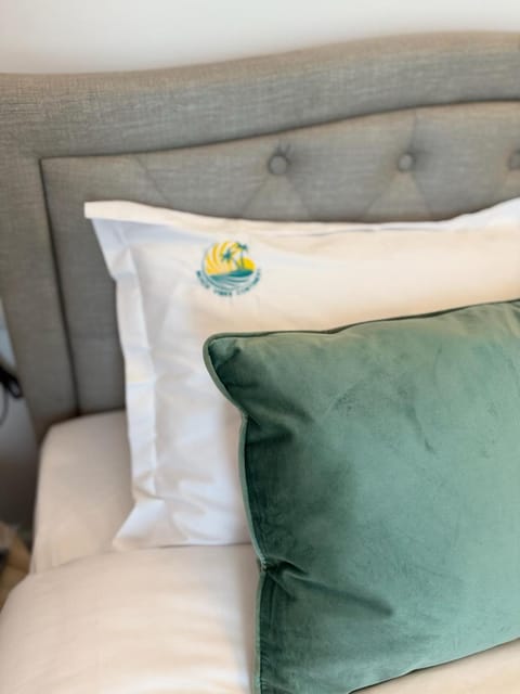 Logo/Certificate/Sign, Bedroom