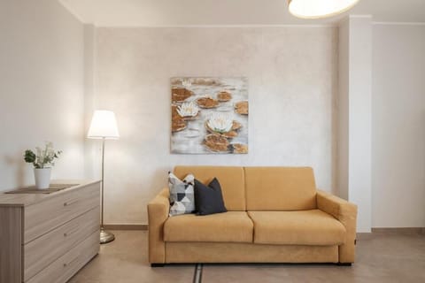 Iris Sun Suite - Comfort & Dreamy Beaches Apartment in Quartu Sant'Elena