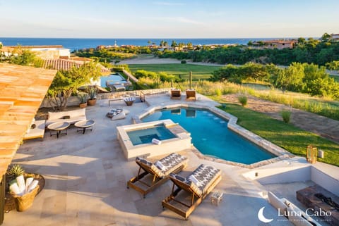 Day, Sea view, Swimming pool, sunbed