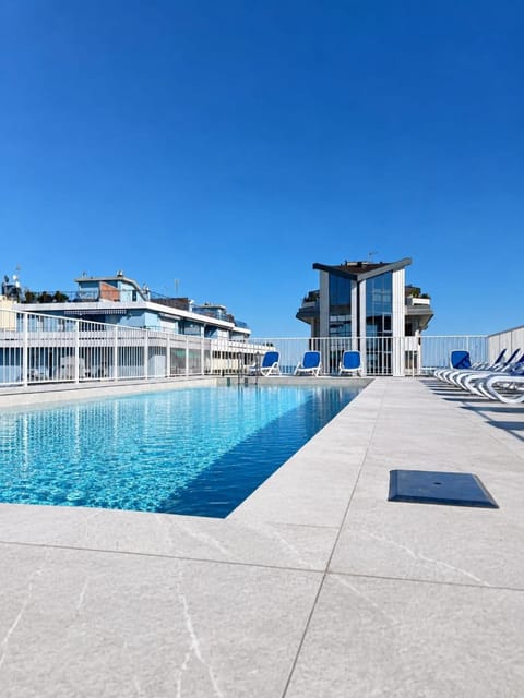 Pool view, Swimming pool