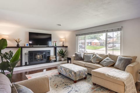 Dayton Family Home with Game Room Walk to City Park House in Kettering