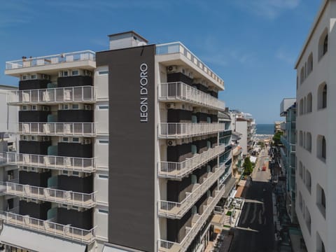 Property building, Day, Summer, City view