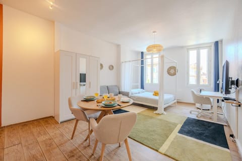 Studio Soleil & Couleurs - 100m du Port Apartment in La Seyne-sur-Mer