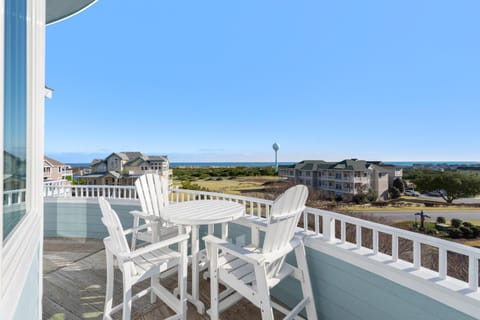 Sunshine & Water Views - Best in the Outer Banks! House in Corolla