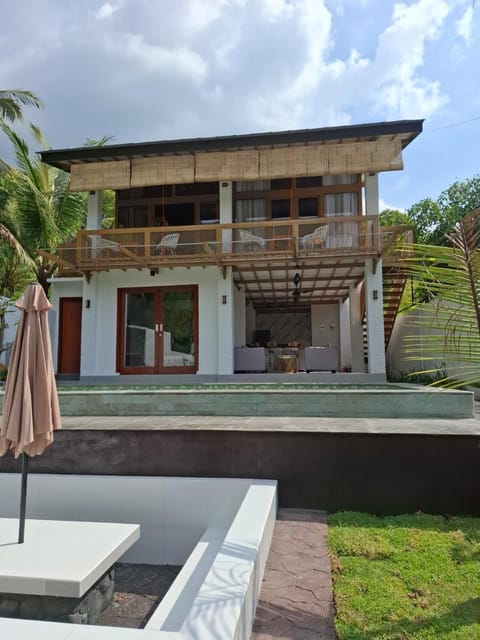 Property building, Day, Garden, View (from property/room), Swimming pool