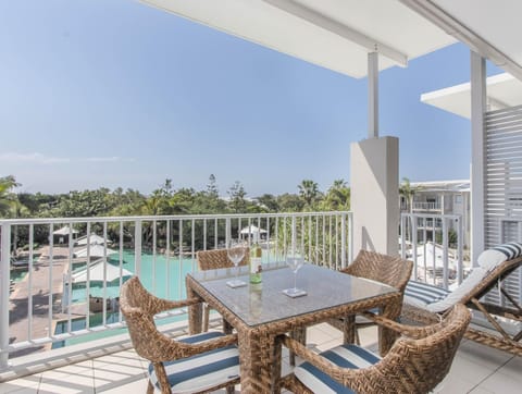 Patio, View (from property/room), Balcony/Terrace, Seating area