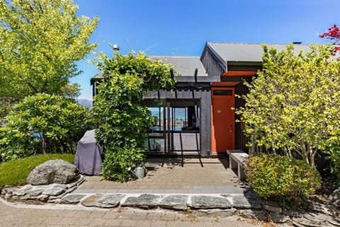 Property building, Balcony/Terrace