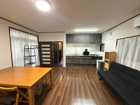 Kitchen or kitchenette, Living room