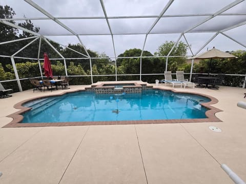 Hot Tub, Balcony/Terrace, Swimming pool