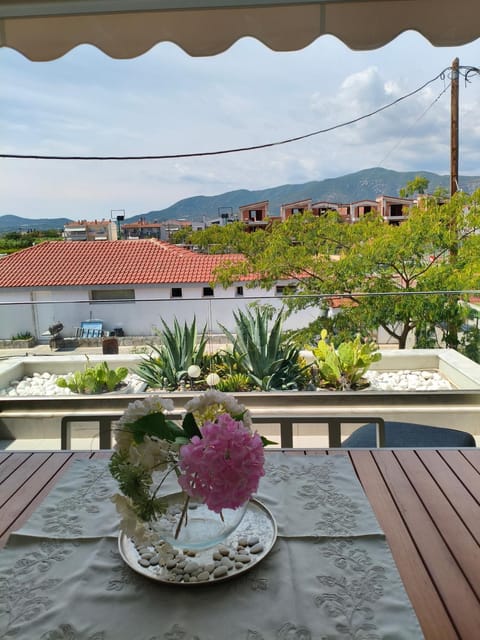 Day, Natural landscape, View (from property/room), Balcony/Terrace, Mountain view
