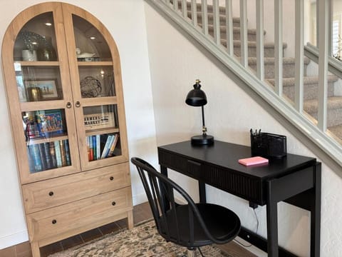 Joyhouse Villa in Visalia