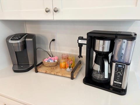 Joyhouse Villa in Visalia