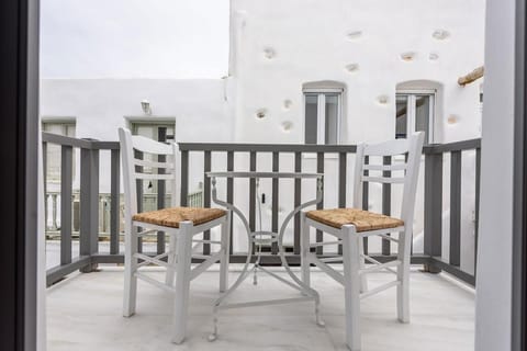 Aetherium Boutique Apartment House in Naousa