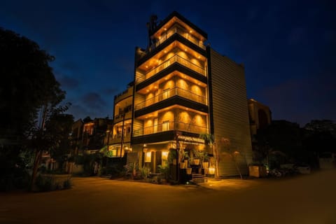 Property building, Night