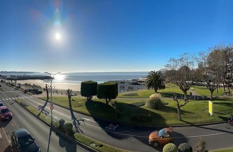 Nearby landmark, Sea view, Location