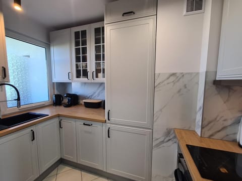 dishwasher, oven, stove