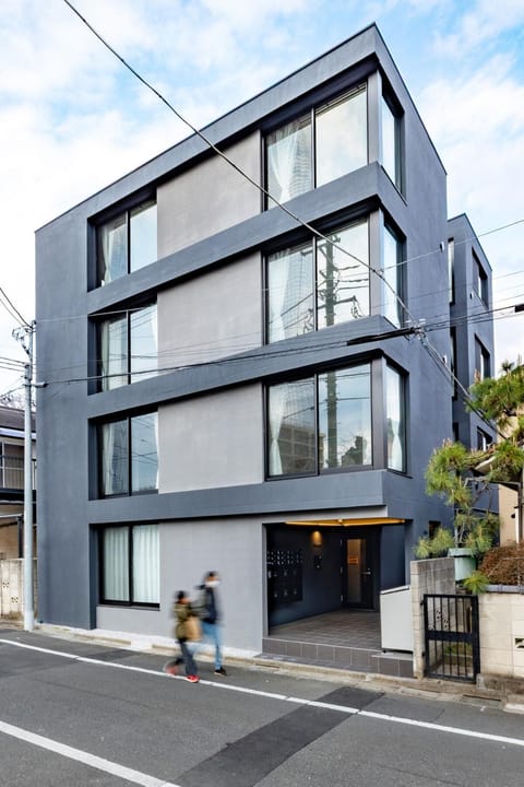 Property building, Day