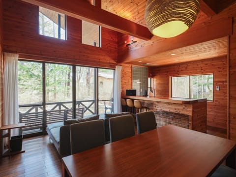 Living room, Dining area