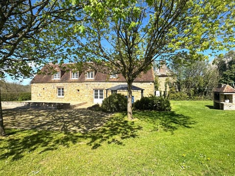 Property building, Day