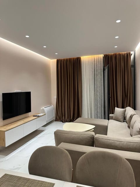 Adan Luxury Aparthotel Apartment in Vlorë County, Albania
