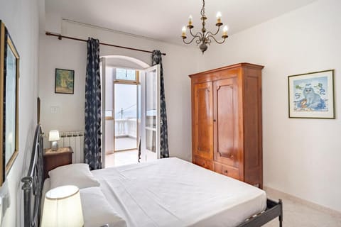 La Casa di Renée - Sea view Apartment in Liguria