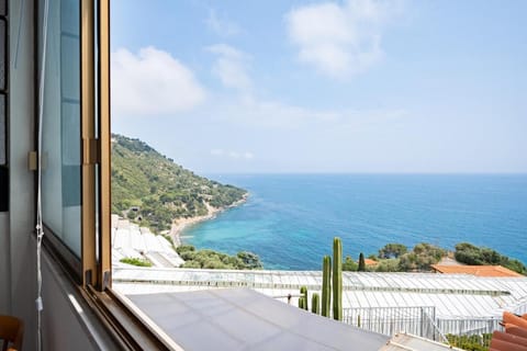 La Casa di Renée - Sea view Apartment in Liguria