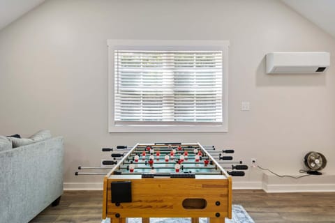 Game Room, Living room