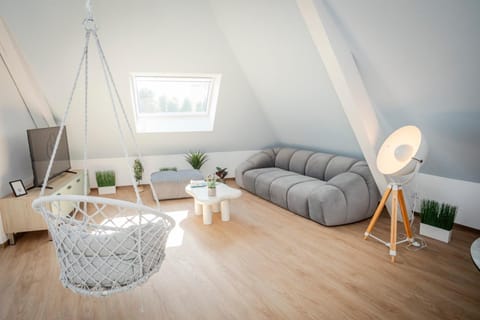 Up, Proche Basel, Loft Sous Combles & Vue Apartment in Weil am Rhein