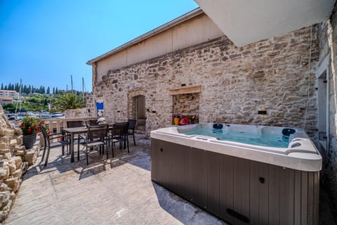 Patio, Hot Tub, View (from property/room), Balcony/Terrace