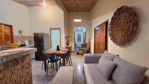 Restaurant/places to eat, Seating area, Communal kitchen, kitchen