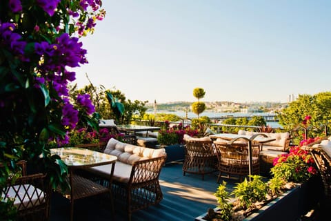 Balcony/Terrace, Breakfast, Buffet breakfast