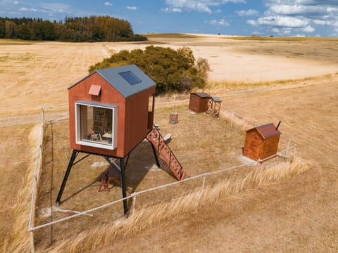 Property building, Day, Natural landscape