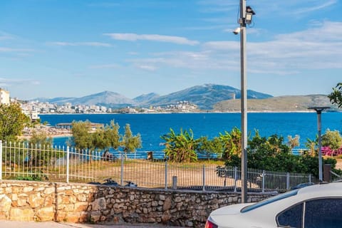 Saranda Beach Living - 1BR Apartment by PikHost Apartment in Sarandë