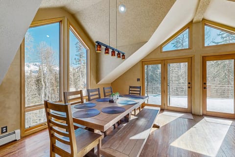 Fox Farm 880 - Ski Ranch Chalet House in Mountain Village