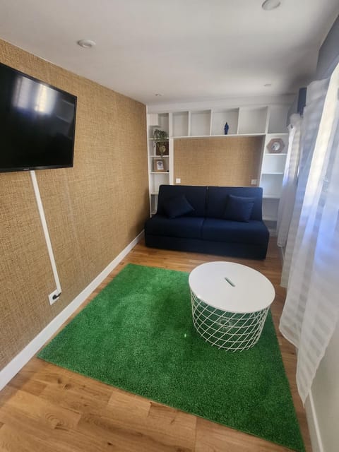 TV and multimedia, Living room