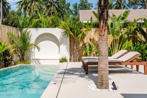 Day, Garden, Garden view, Pool view, Swimming pool, sunbed
