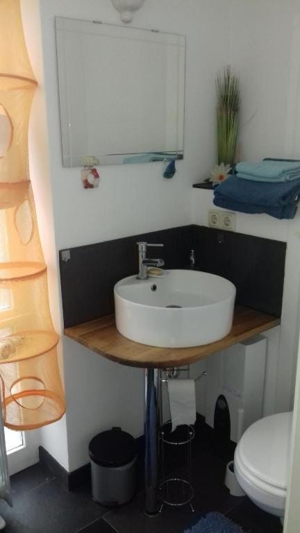 Simple Mini- Apartment City Park Apartment in Wismar