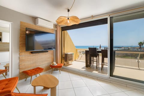 Seating area, Sea view