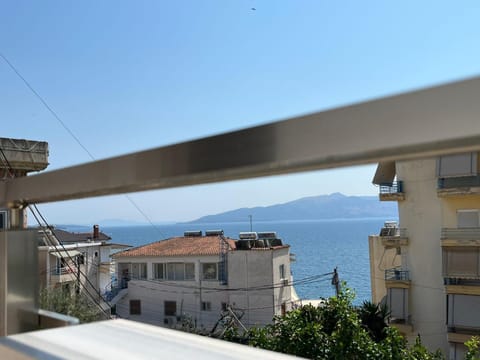 Near beach Rooms Apartment in Sarandë