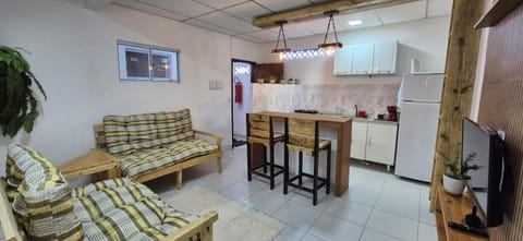 TV and multimedia, Kitchen or kitchenette, Living room, Seating area, Dining area, minibar, oven, stove