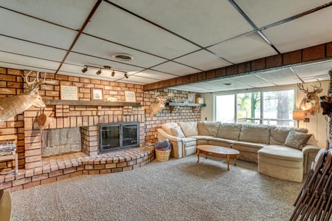 Lakefront Home with Deck Central Michigan Escape! House in Michigan