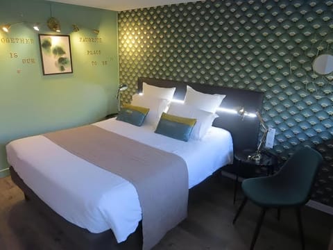 Bed, Bedroom