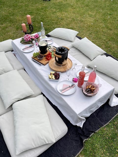 Garden, Seating area, Garden view