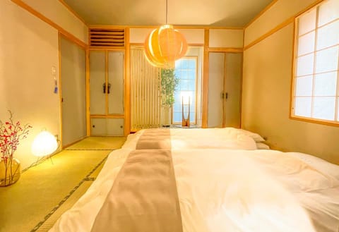 Bed, Bedroom, internet