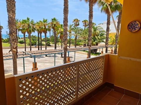 View (from property/room), Balcony/Terrace, Sea view