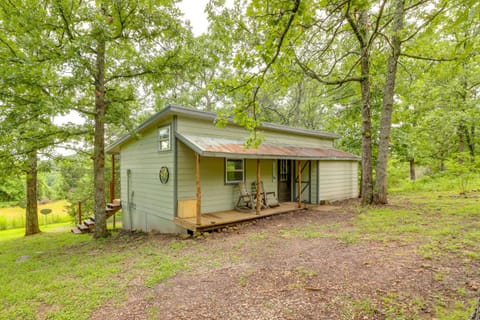 Ozark Escapes Cabin! Serene Forest and Mtn Setting Cabin in Buffalo River