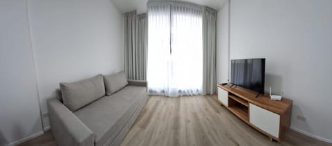 Communal lounge/ TV room, TV and multimedia, Living room, Seating area