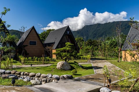 Spring, Garden view, Mountain view