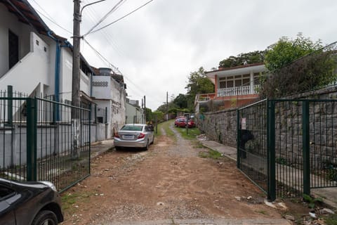 Casa com Wi-Fi e garagem a 400m do Museu Imperial House in State of Rio de Janeiro