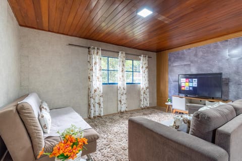 Casa com Wi-Fi e garagem a 400m do Museu Imperial House in State of Rio de Janeiro